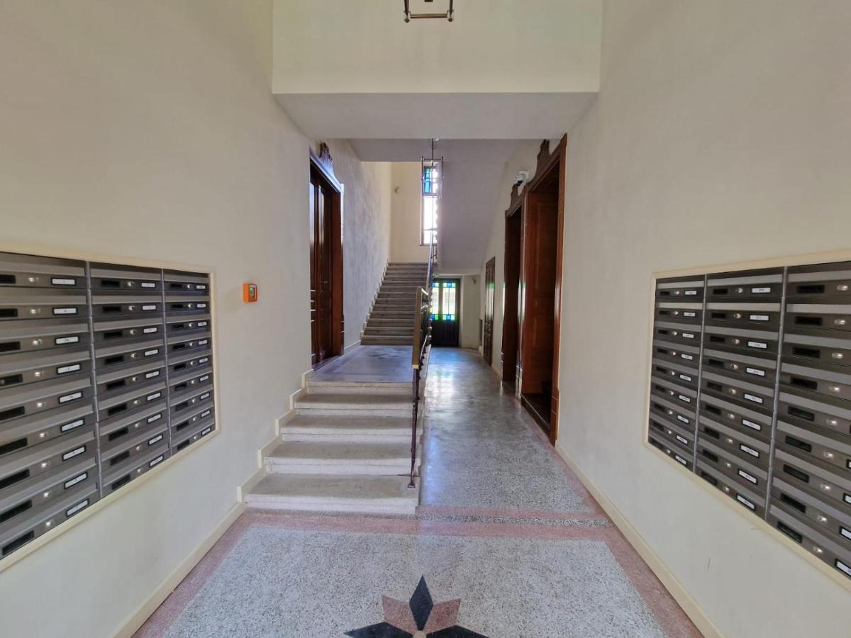Apartamenty Sebastiana Krakow Bagian luar foto