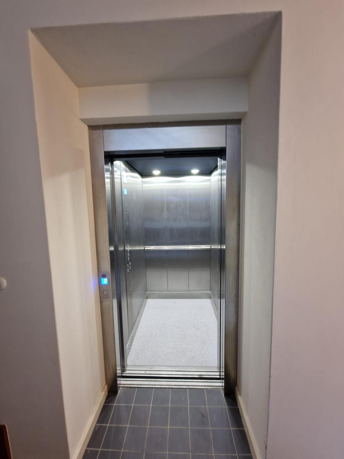 Apartamenty Sebastiana Krakow Bagian luar foto