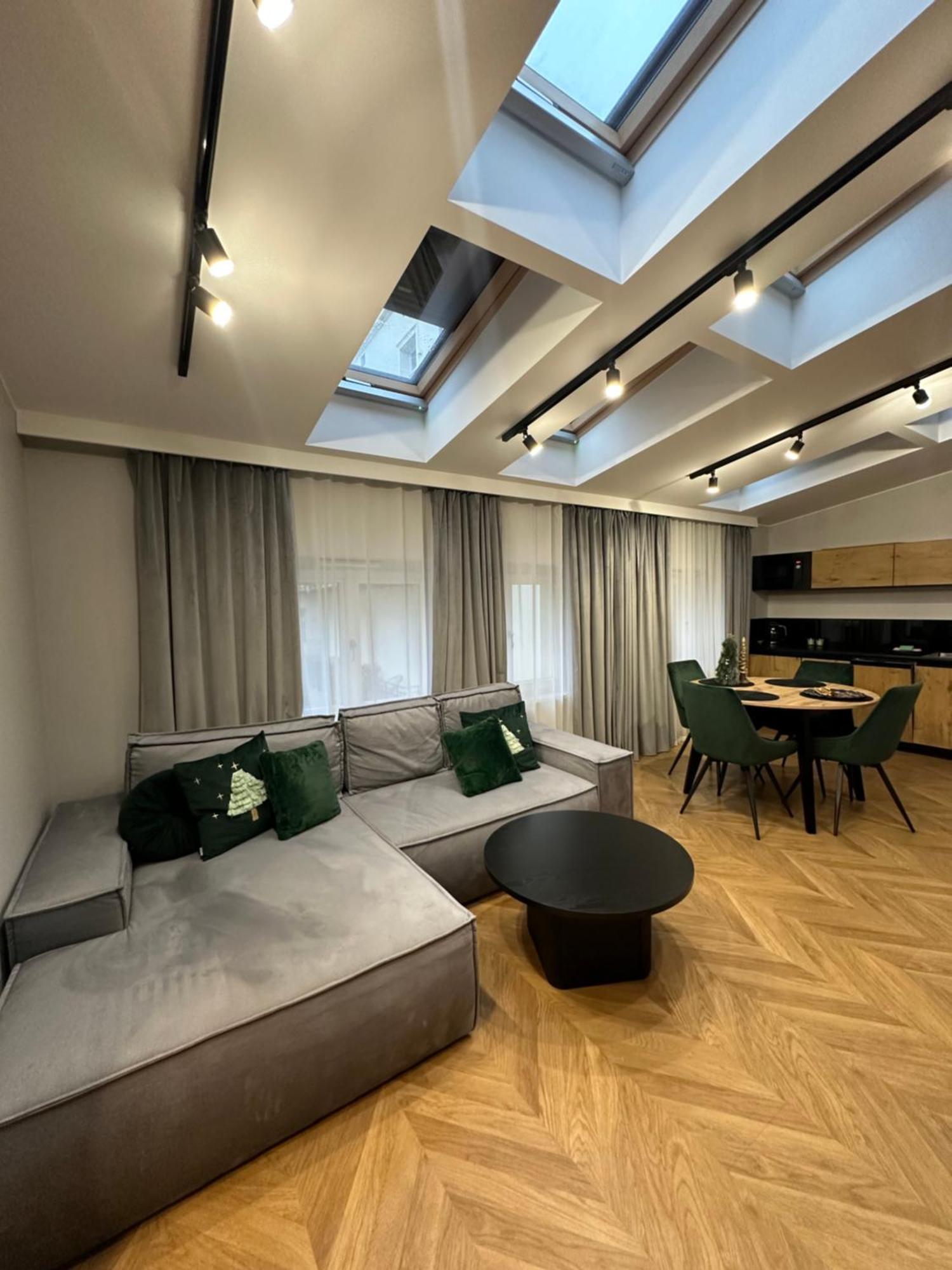 Apartamenty Sebastiana Krakow Bagian luar foto